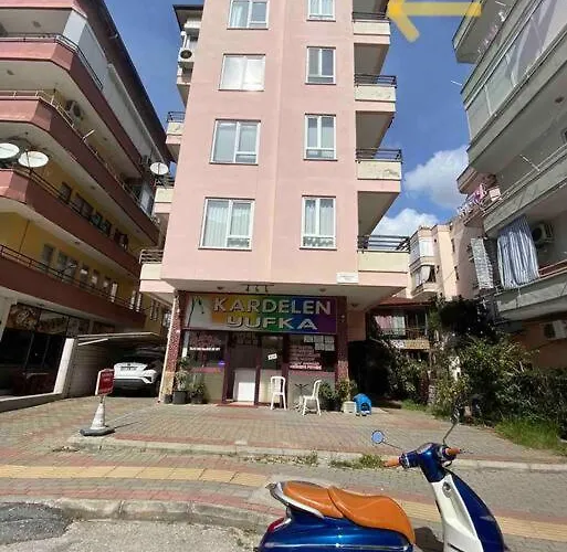 Denize 100 Mt 2+1 Merkezde Daire