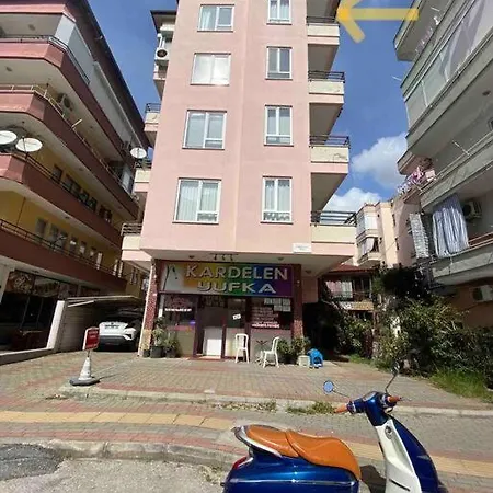 Denize 100 Mt 2+1 Merkezde Apartman