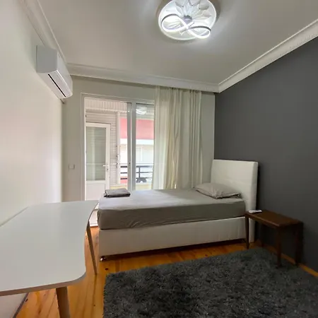 Denize 100 Mt 2+1 Merkezde Apartman Alanya