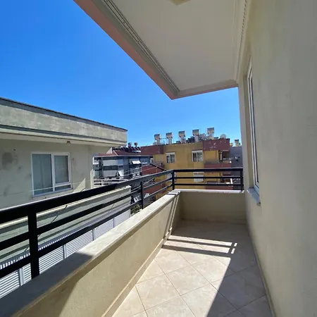 Denize 100 Mt 2+1 Merkezde Apartment