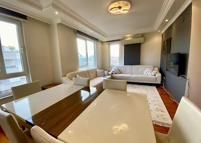 Denize 100 Mt 2+1 Merkezde * Alanya